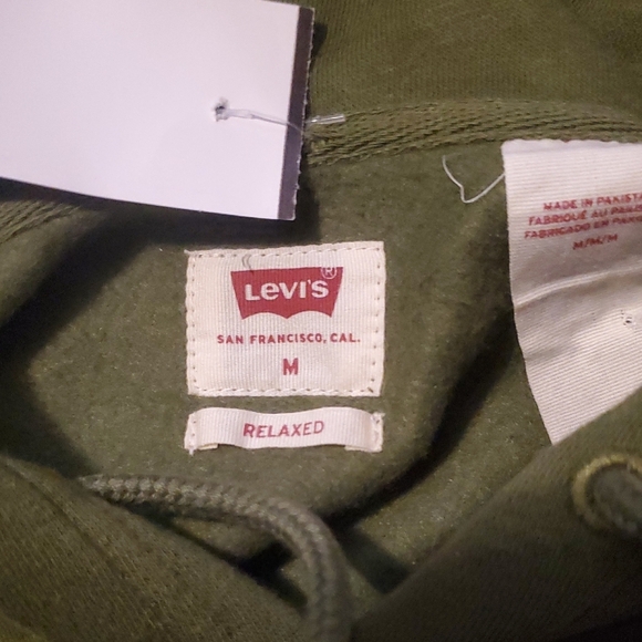 Levi's Green Men's Hoodie - Picture 2 of 5